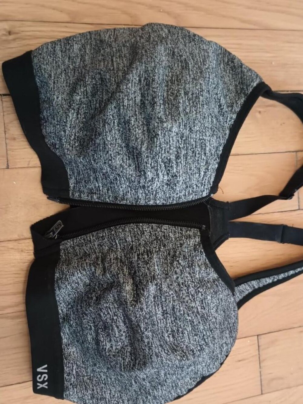 Victoria's Secret Sport Maximum Support 34D Women's Grey and Black Bra Racerback